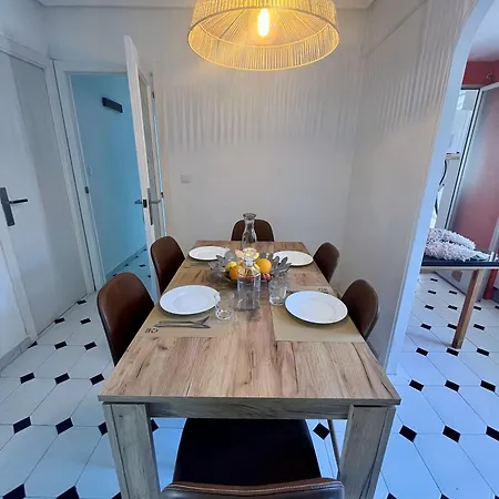 New Spacious Family 3 Bedrooms Pool 5 Min From The Sea Apartment *